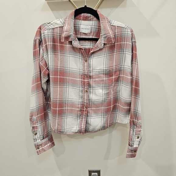 AE Plaid Cropped Button Up Shirt Muted Red Gray Size Medium - Picture 7 of 13